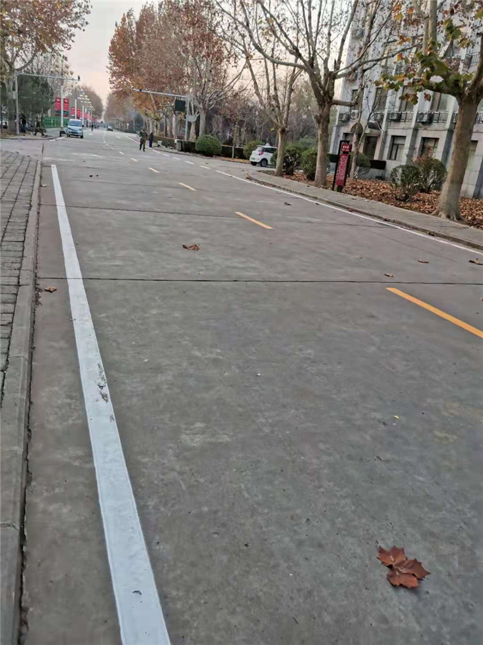 道路標(biāo)線施工